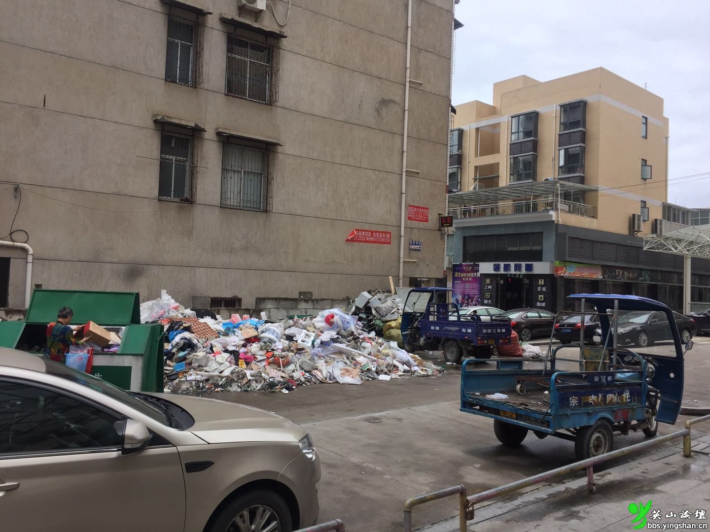 废旧回收进小区严重扰民环境污染物业不作为找